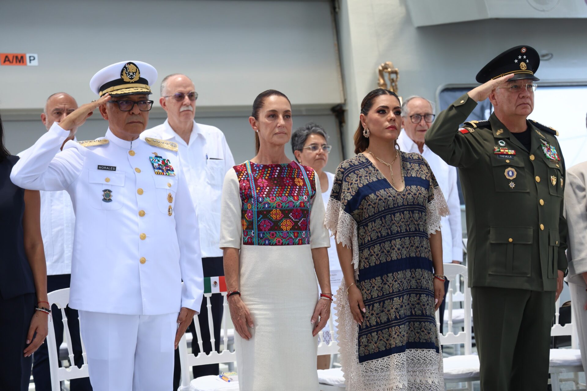 México conmemora el Día de la Marina Nacional rindiendo homenaje a sus ...